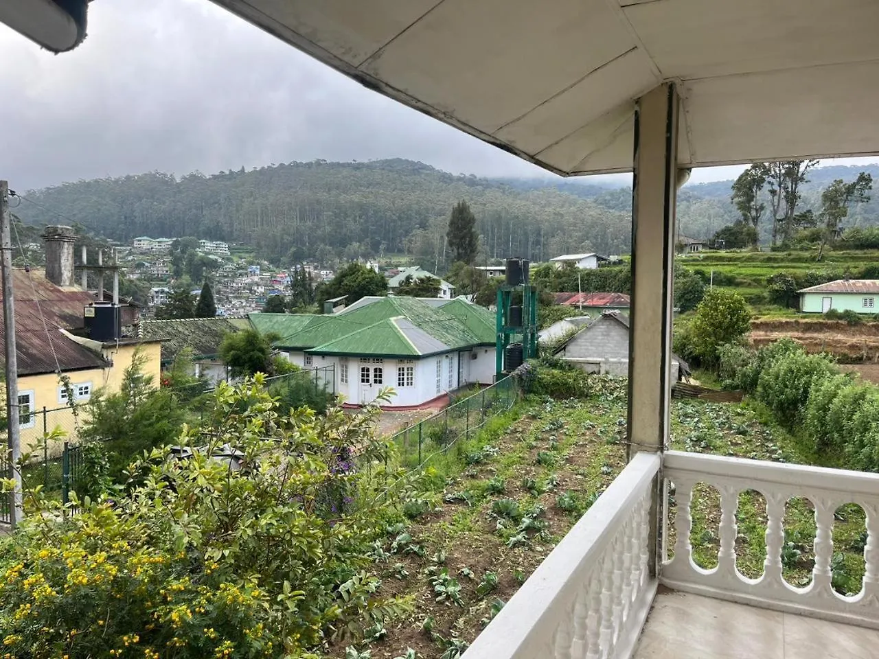 Homestay Selis Manor Apartment Nuwara Eliya